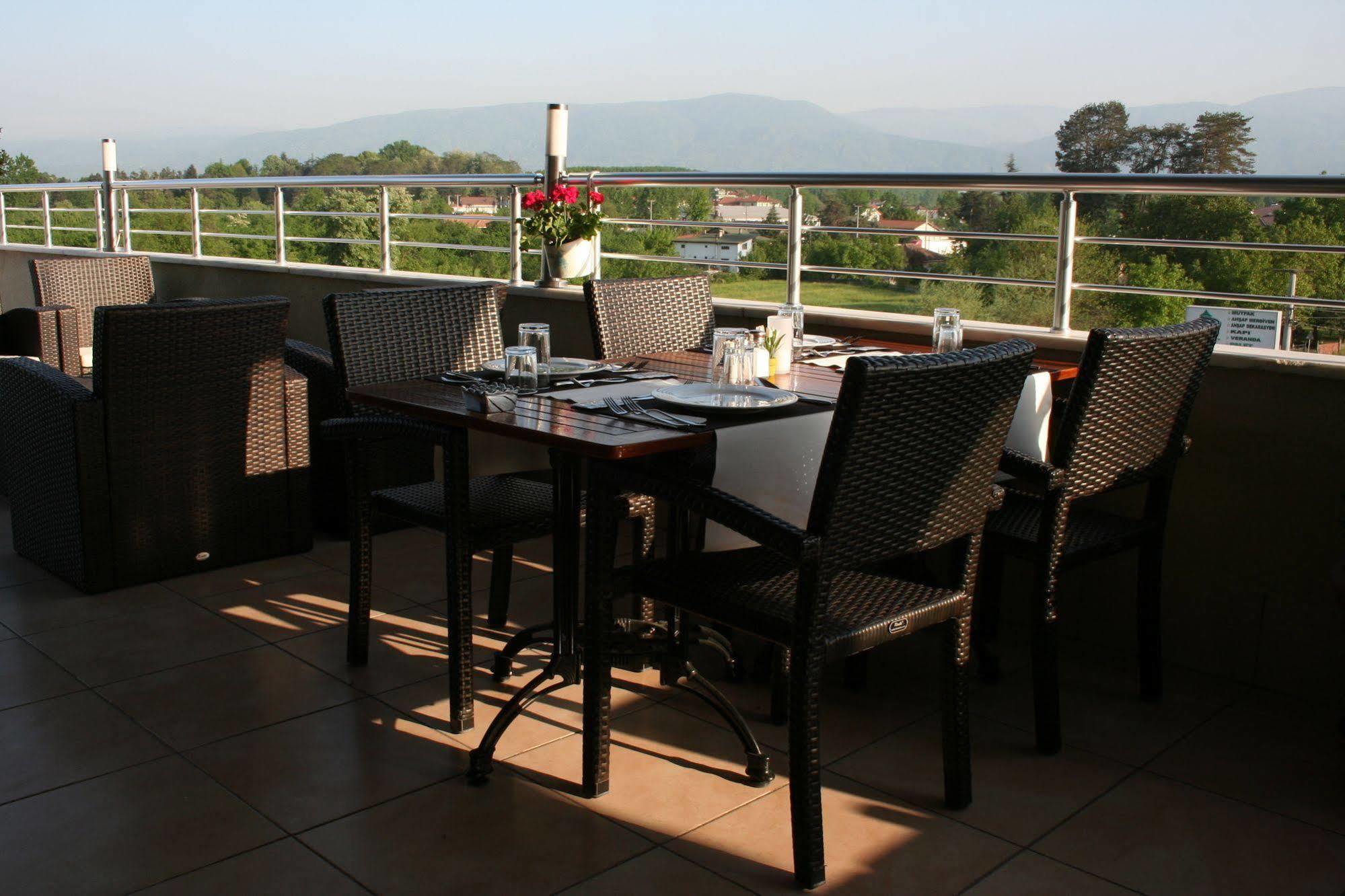 Gosterisli Otel Duzce Exterior foto